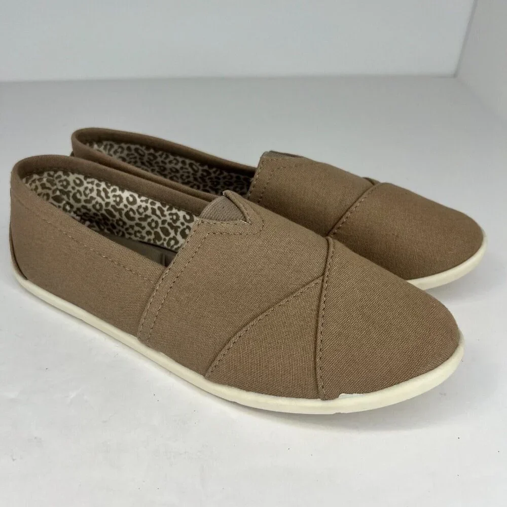 Faded Glory Womens Tan Basic Aline Casual Lightweight Flats Size 9 Slip-On Shoes - Picture 2 of 9